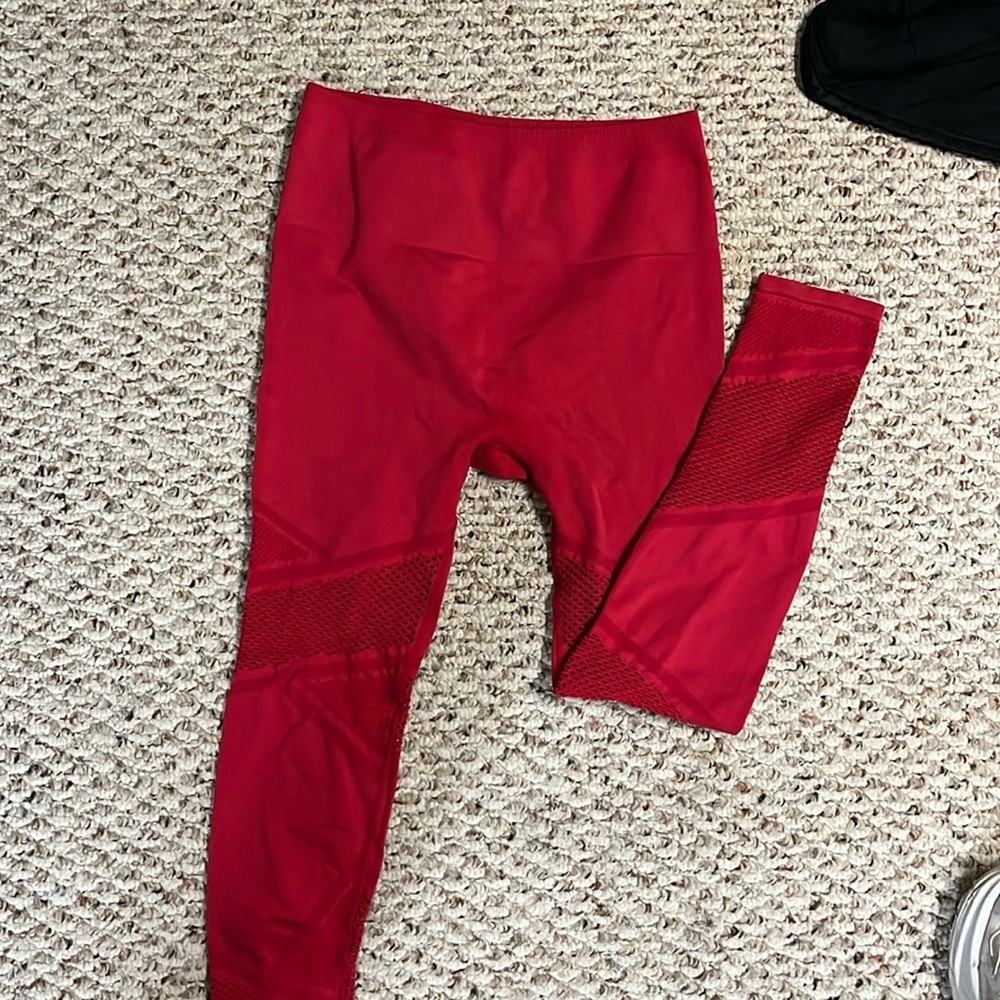 Fabletics Cut Out Legging